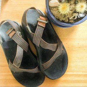 Chacos: orange/brown geometric pattern